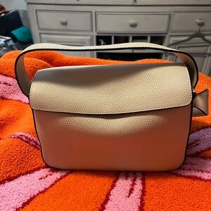 Elegant Cream Leather Pebble Bag/Crossbody NWOT